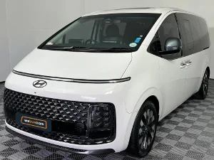 Used 2022 Hyundai Staria 2.2D Luxury