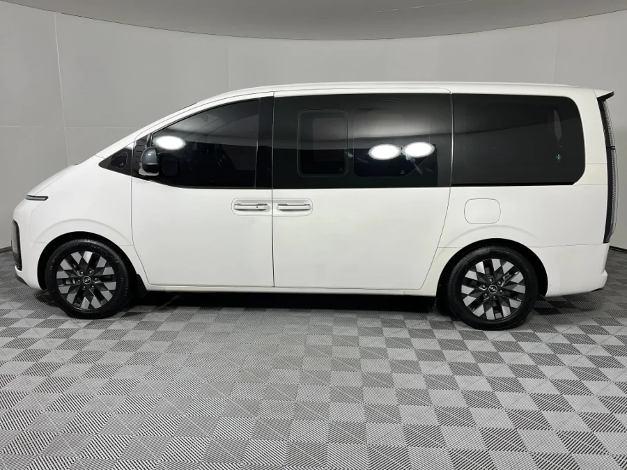 Used 2022 Hyundai Staria 2.2D Luxury - WeBuyCars Montana Used 2022 Hyundai Staria 2.2D Luxury - WeBuyCars Montana