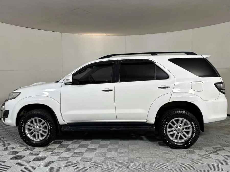 Used 2013 Toyota Fortuner 3.0D-4D 4x4 Limited - WeBuyCars Midstream