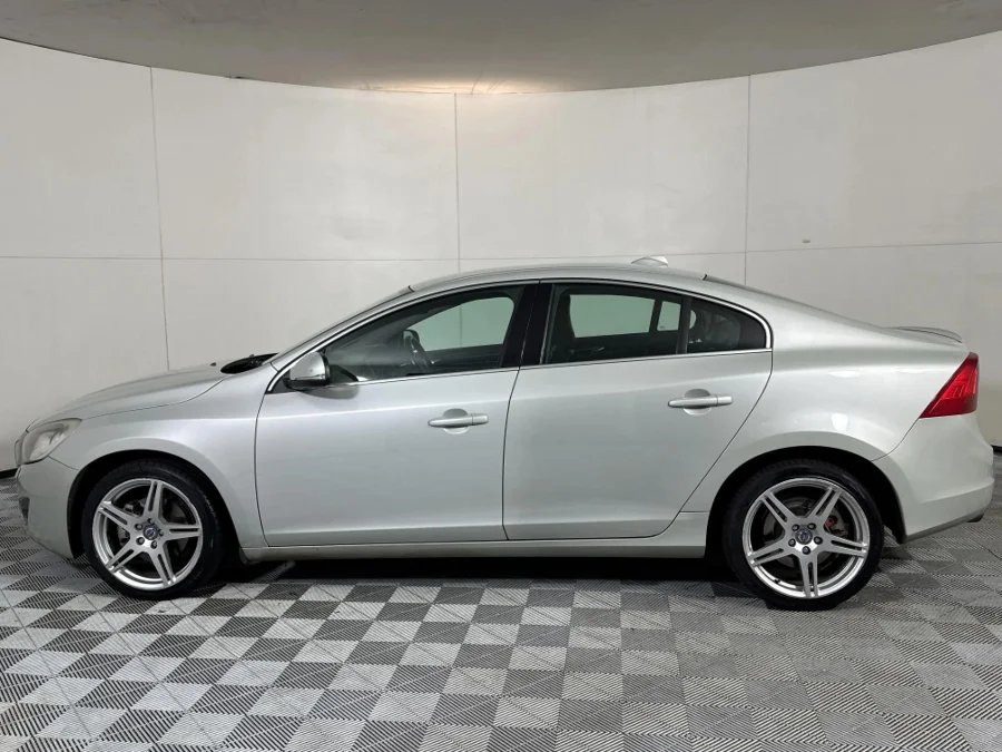 Used 2013 Volvo S60 T5 Essential auto - WeBuyCars Midstream Used 2013 Volvo S60 T5 Essential auto - WeBuyCars Midstream