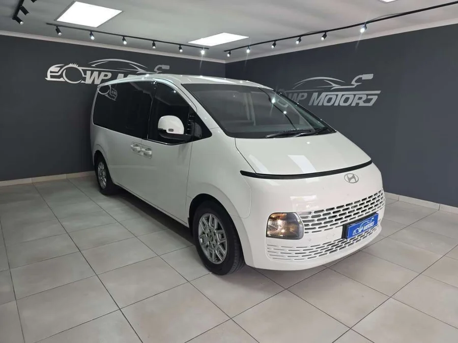 Used 2023 Hyundai Staria 2.2D Executive 9-seater - WP Motors Used 2023 Hyundai Staria 2.2D Executive 9-seater - WP Motors