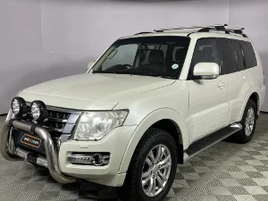 Used 2017 Mitsubishi Pajero 5-door 3.2DI-D GLS Exceed Pajero Legend Limited Edition 100 Used 2017 Mitsubishi Pajero 5-door 3.2DI-D GLS Exceed Pajero Legend Limited Edition 100
