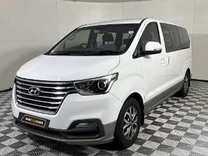 Used 2020 Hyundai H-1 2.5VGTi bus Elite 9-seater Used 2020 Hyundai H-1 2.5VGTi bus Elite 9-seater