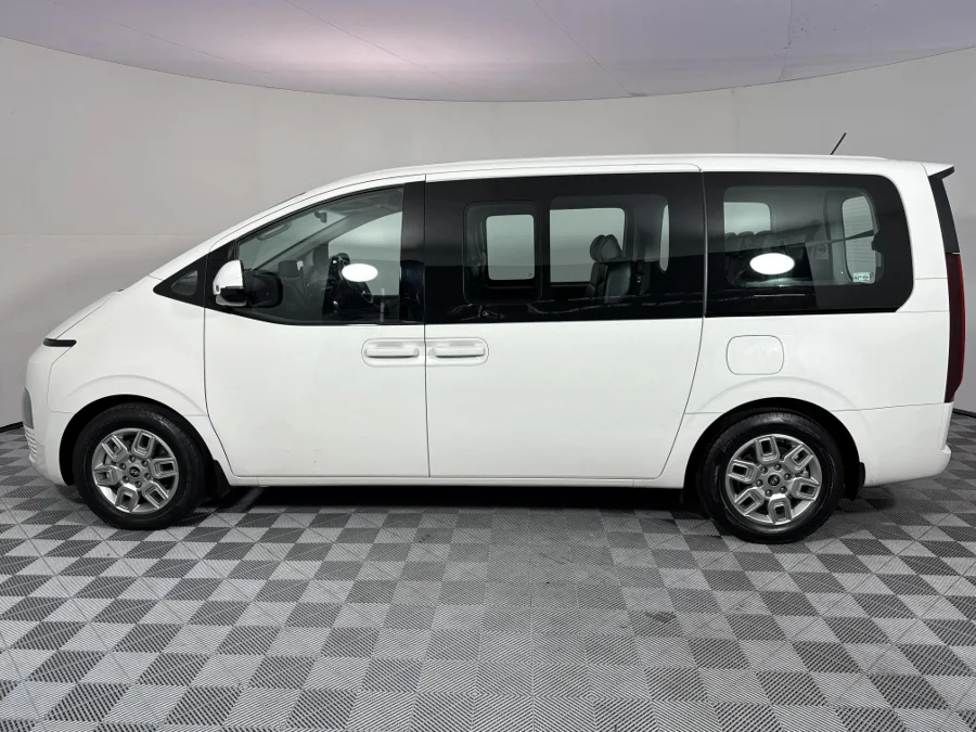 Used 2024 Hyundai Staria 2.2D Executive 9-seater - WeBuyCars Germiston Used 2024 Hyundai Staria 2.2D Executive 9-seater - WeBuyCars Germiston
