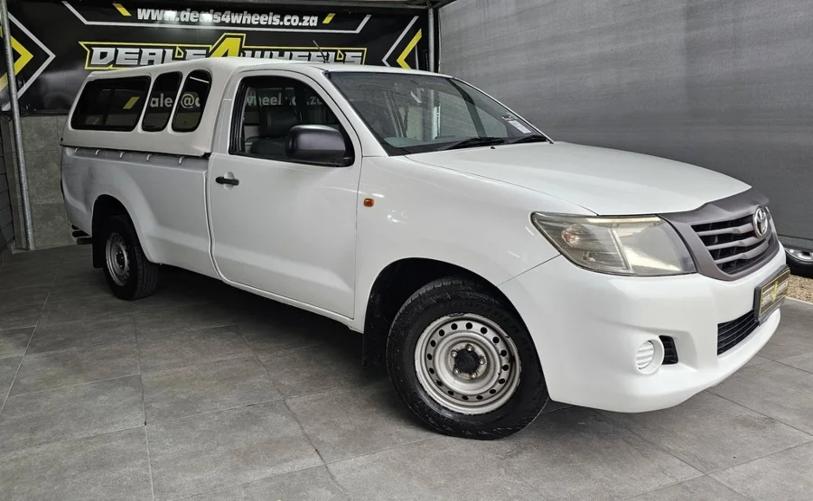 Used 2013 Toyota Hilux 2.5D-4D - Deals 4 Wheels