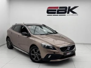 Used 2016 Volvo V40 Cross Country T4 Inscription auto