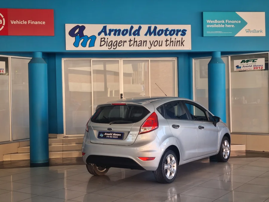 Used 2013 Ford Fiesta 5-door 1.4 Ambiente - Arnold Motors CC