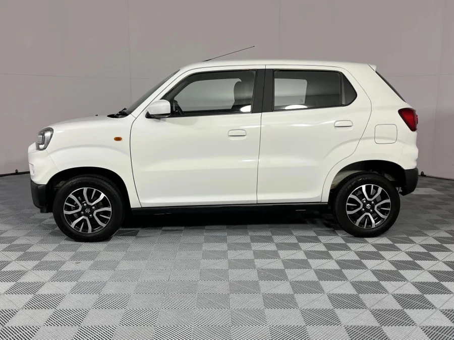 Used 2023 Suzuki S-Presso 1.0 GL+ manual - WeBuyCars Gqeberha