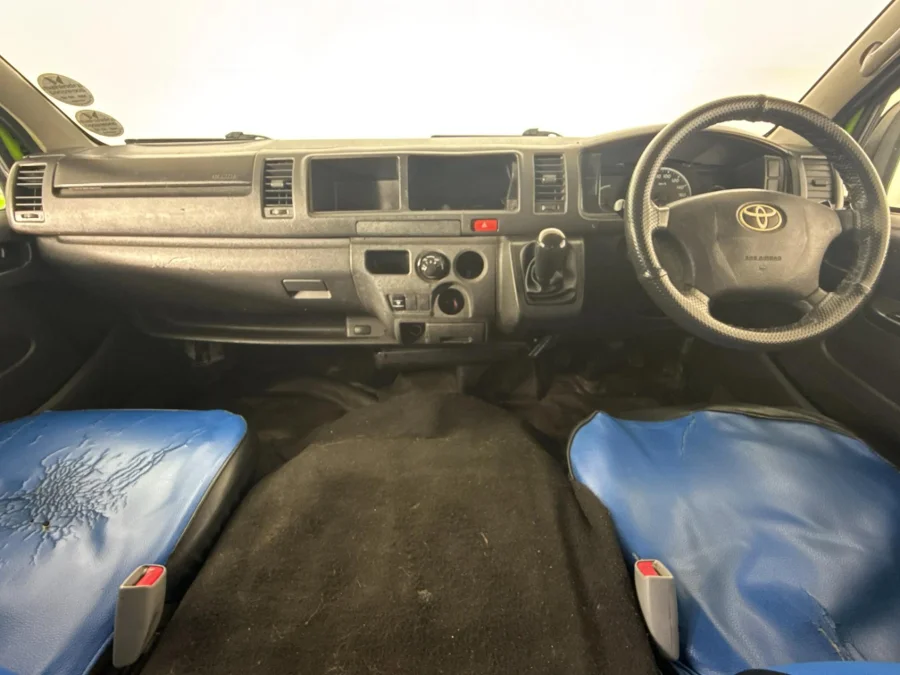 Used 2016 Toyota Hiace 2.7 Ses-fikile 16-seater - WeBuyCars Richmond