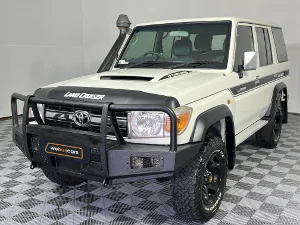 Used 2013 Toyota Land Cruiser 76 4.5D-4D V8 station wagon LX Used 2013 Toyota Land Cruiser 76 4.5D-4D V8 station wagon LX