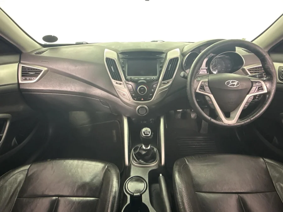 Used 2013 Hyundai Veloster 1.6 Executive - WeBuyCars Lansdowne Used 2013 Hyundai Veloster 1.6 Executive - WeBuyCars Lansdowne