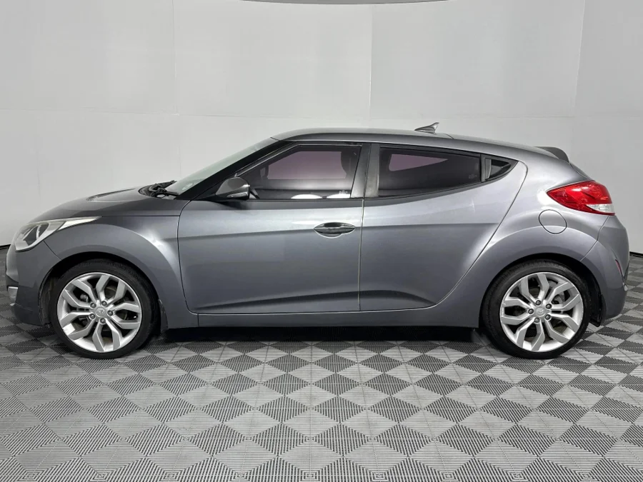 Used 2013 Hyundai Veloster 1.6 Executive - WeBuyCars Lansdowne Used 2013 Hyundai Veloster 1.6 Executive - WeBuyCars Lansdowne