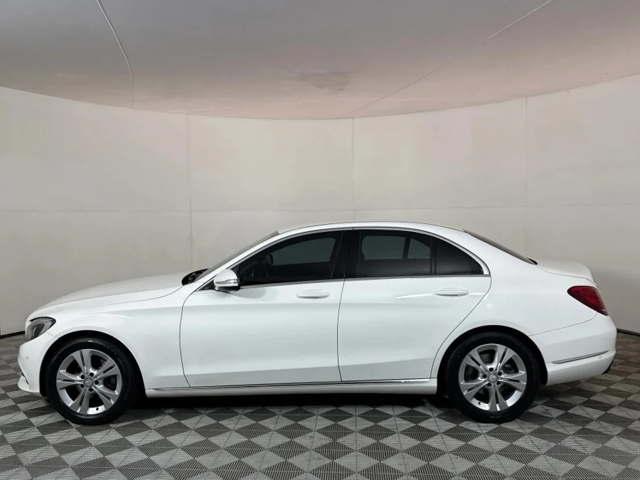 Used 2015 Mercedes-Benz C-Class C220d Avantgarde auto - WeBuyCars JHB South