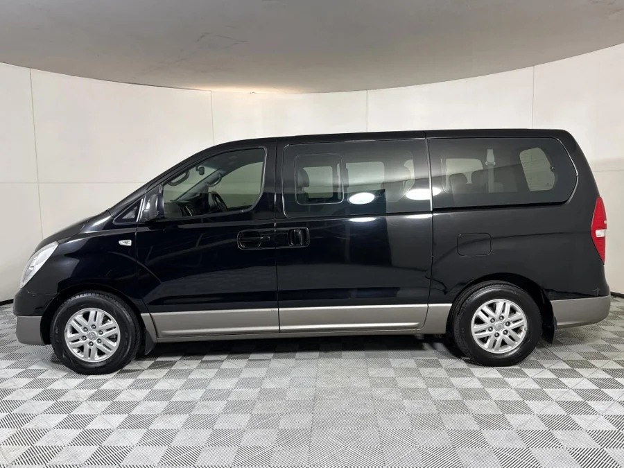 Used 2016 Hyundai H-1 2.5VGTi bus Elite 9-seater - WeBuyCars Midstream Used 2016 Hyundai H-1 2.5VGTi bus Elite 9-seater - WeBuyCars Midstream