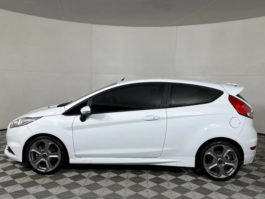 Used 2017 Ford Fiesta ST - WeBuyCars JHB South