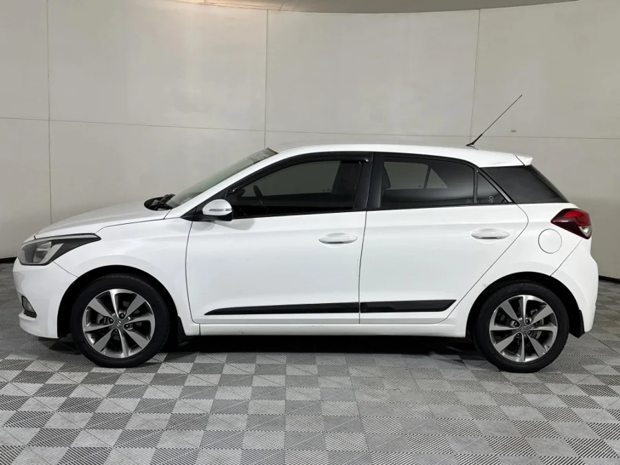 Used 2017 Hyundai i20 1.4 Fluid auto - WeBuyCars Silverlakes Used 2017 Hyundai i20 1.4 Fluid auto - WeBuyCars Silverlakes
