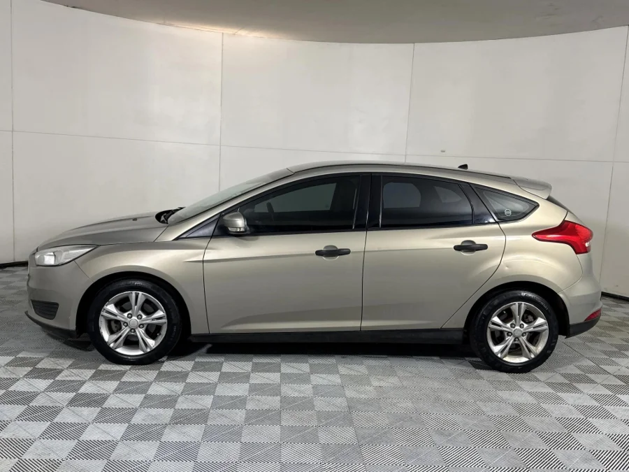 Used 2015 Ford Focus hatch 1.0T Ambiente - WeBuyCars Midstream