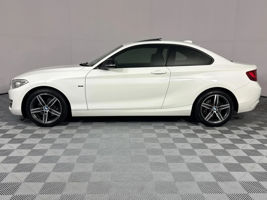 Used 2015 BMW 2 Series 220d coupe Sport Line - WeBuyCars Lansdowne