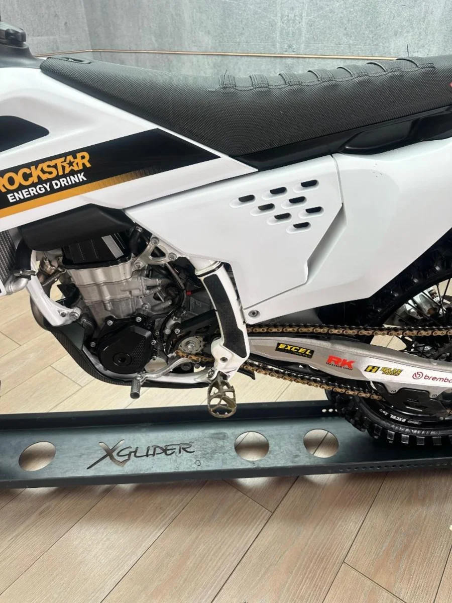 Used 2024 Husqvarna 450 ROCKSTAR FACTORY - UB Leisure Used 2024 Husqvarna 450 ROCKSTAR FACTORY - UB Leisure