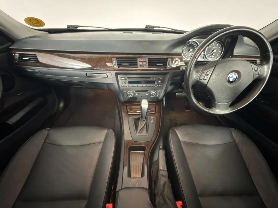 Used 2011 BMW 3 Series 323i auto - WeBuyCars Brackenfell Cape Town Used 2011 BMW 3 Series 323i auto - WeBuyCars Brackenfell Cape Town