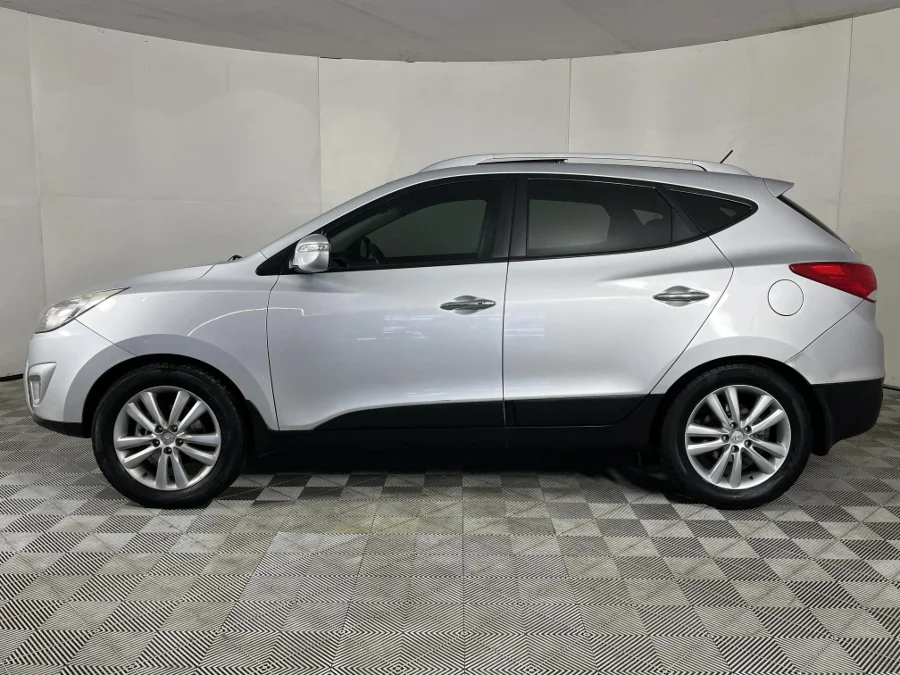 Used 2012 Hyundai ix35 2.0CRDi 4WD Elite - WeBuyCars The Dome Used 2012 Hyundai ix35 2.0CRDi 4WD Elite - WeBuyCars The Dome