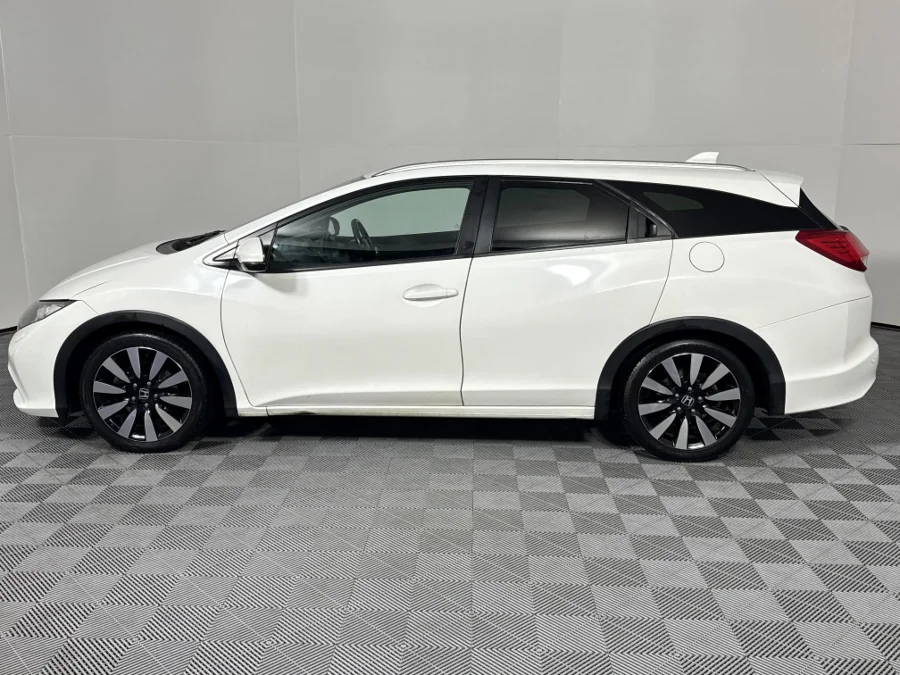 Used 2015 Honda Civic Tourer 1.8 Executive auto - WeBuyCars Montana