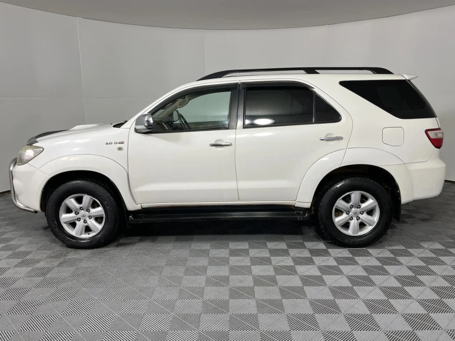 Used 2011 Toyota Fortuner 3.0D-4D - WeBuyCars Montana Used 2011 Toyota Fortuner 3.0D-4D - WeBuyCars Montana
