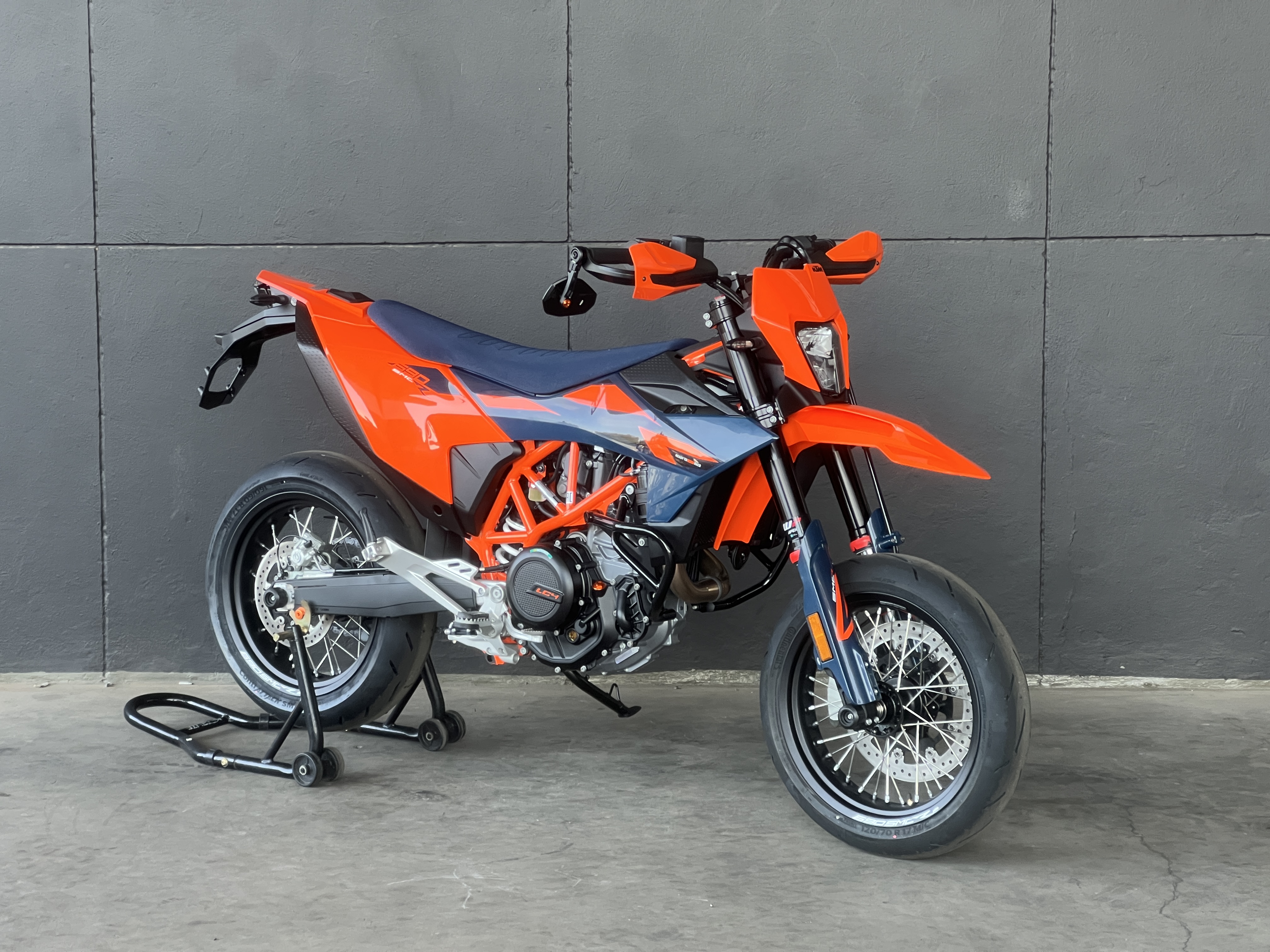KTM 690 SMC R