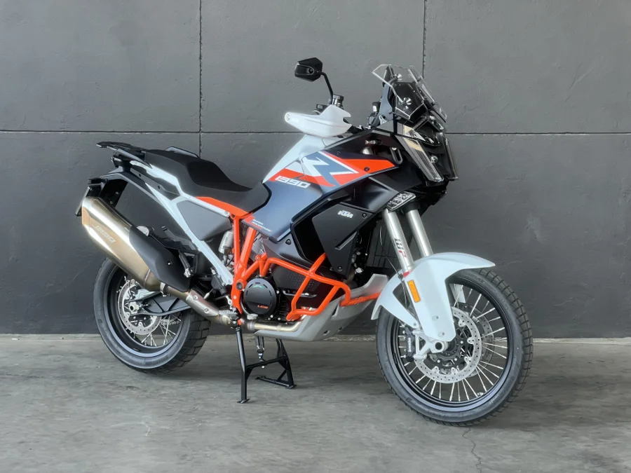 KTM 1390 SUPER ADVENTURE R - FAST KTM KTM 1390 SUPER ADVENTURE R - FAST KTM