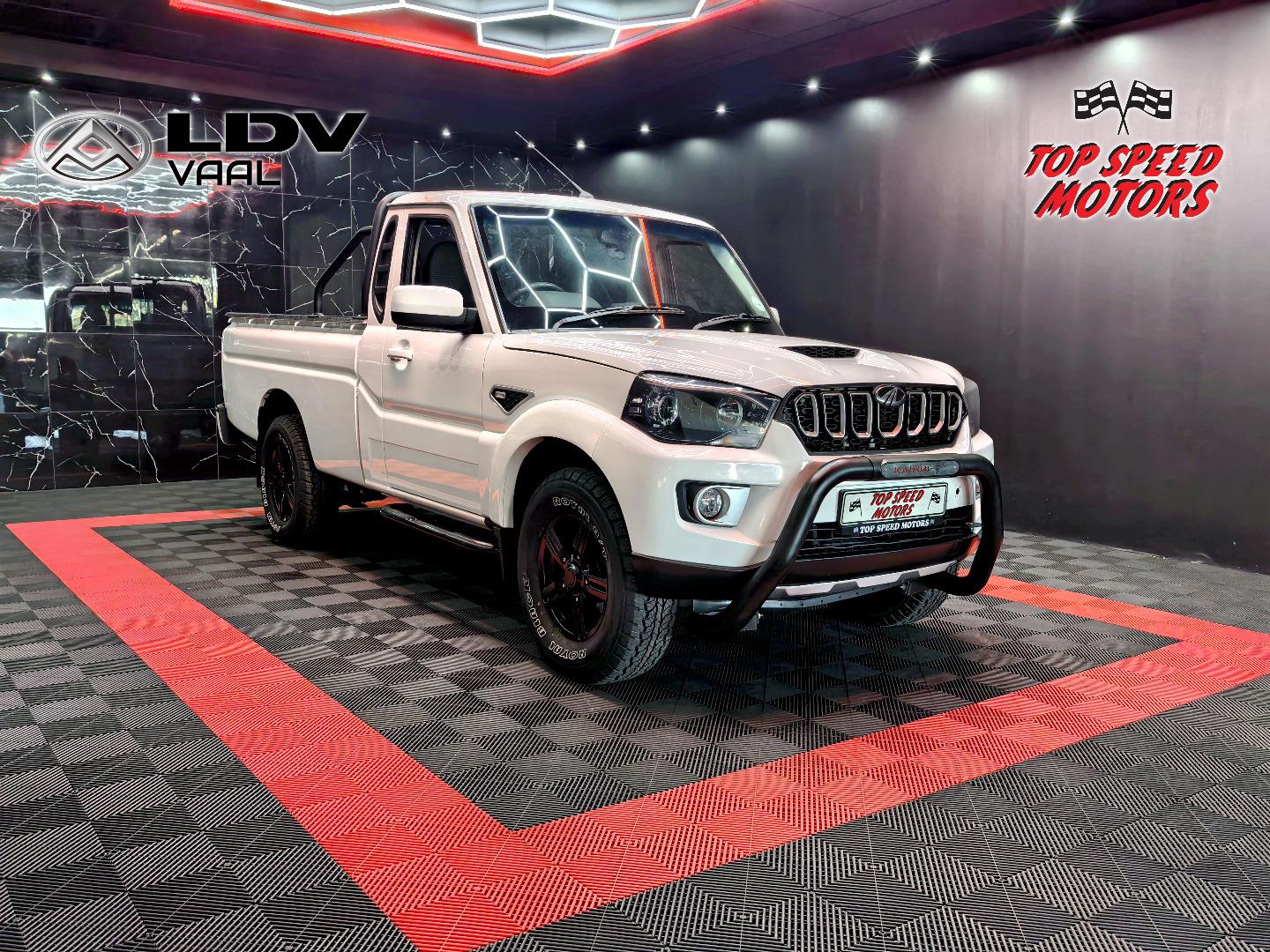 Used 2023 Mahindra Pik Up 2.2CRDe single cab S6