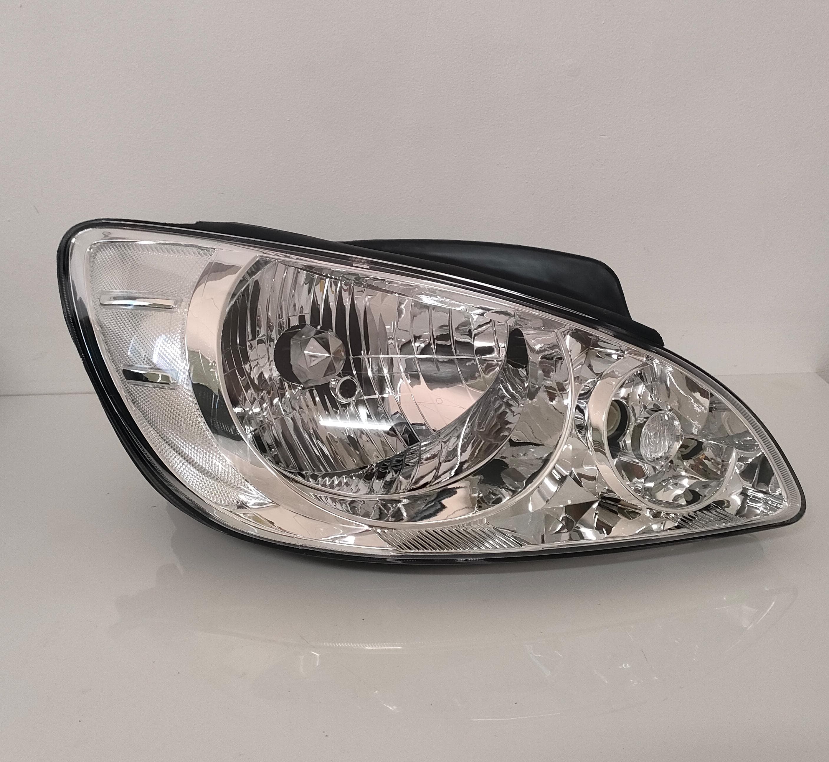 Hyundai Getz Headlamp RH