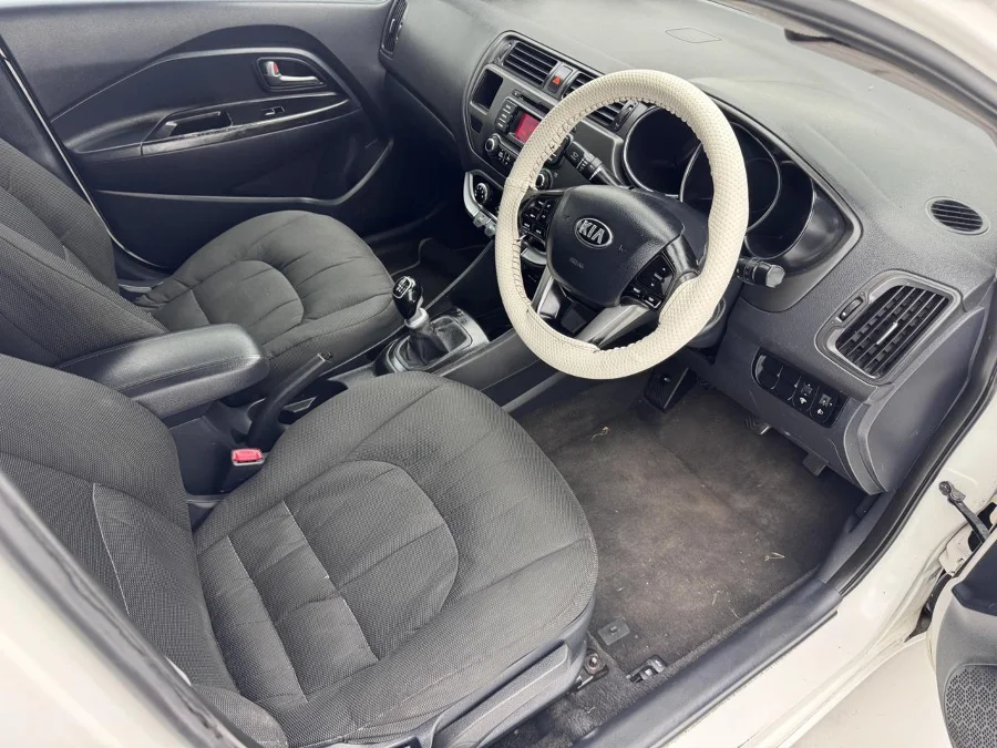 Used 2014 Kia Rio sedan 1.4 - EBK Auto Used 2014 Kia Rio sedan 1.4 - EBK Auto