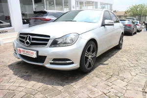 Used 2013 Mercedes-Benz C-Class C200 Classic auto