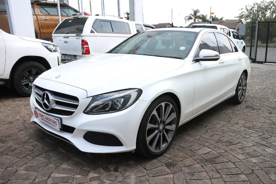 Used 2017 Mercedes-Benz C-Class C180 auto - OMC Motors Used 2017 Mercedes-Benz C-Class C180 auto - OMC Motors