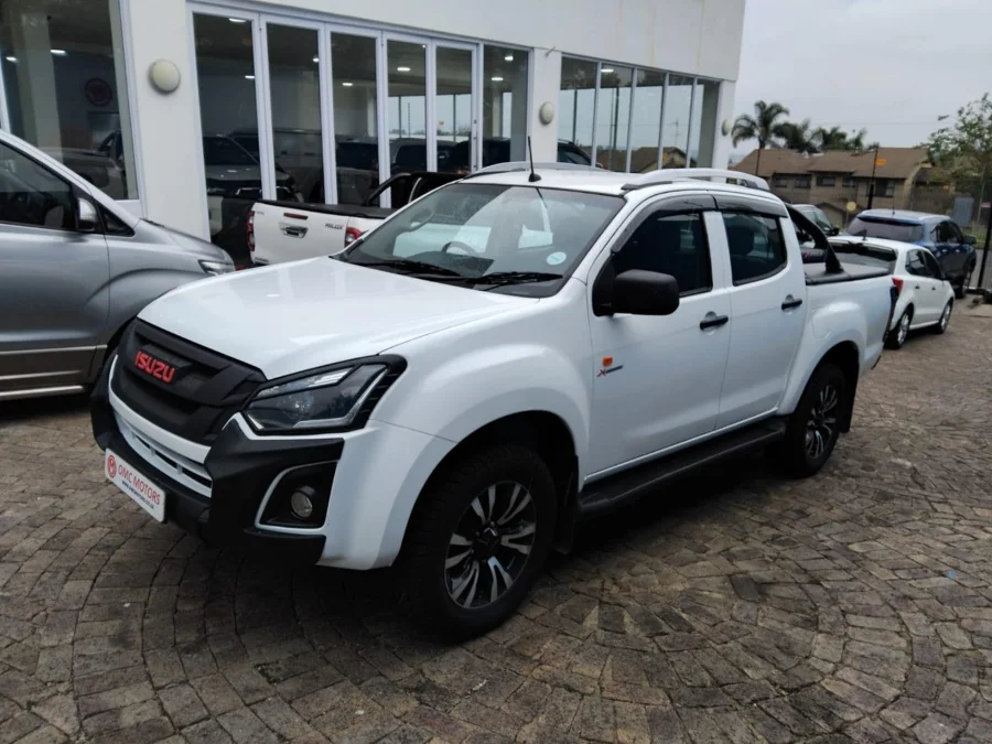 Used 2021 Isuzu D-Max 250 double cab X-Rider auto - OMC Motors Used 2021 Isuzu D-Max 250 double cab X-Rider auto - OMC Motors