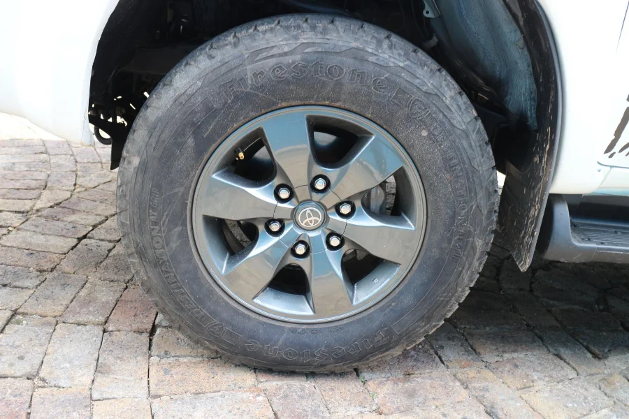 Used 2012 Toyota Hilux 2.5D-4D double cab 4x4 SRX - OMC Motors