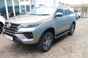 Used 2016 Toyota Fortuner 2.8GD-6 auto Used 2016 Toyota Fortuner 2.8GD-6 auto