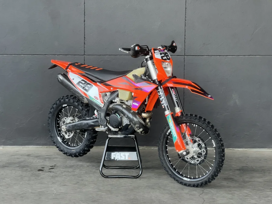 KTM 300 XC-W - FAST KTM KTM 300 XC-W - FAST KTM