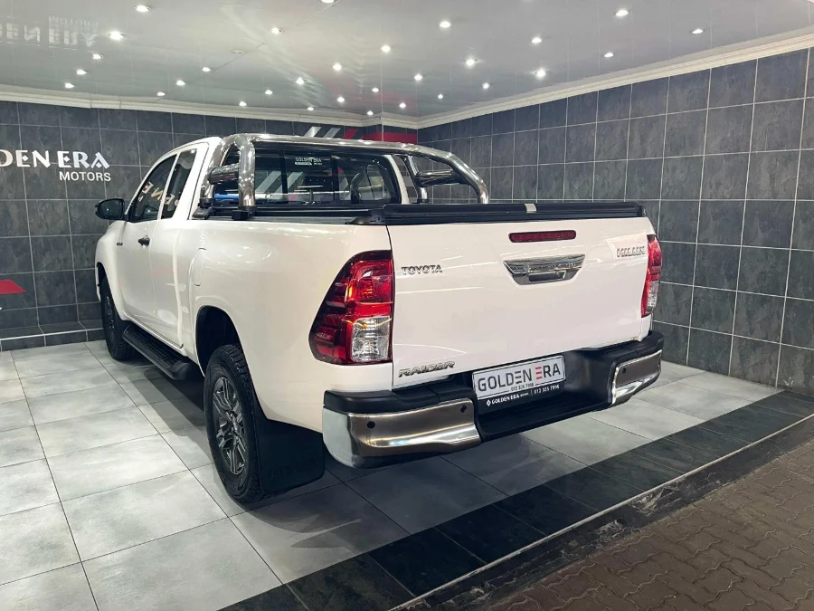 Used 2021 Toyota Hilux 2.4GD-6 Xtra cab Raider manual - Golden Era Motors Johan Heyns Dr Used 2021 Toyota Hilux 2.4GD-6 Xtra cab Raider manual - Golden Era Motors Johan Heyns Dr