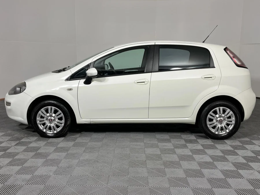 Used 2012 Fiat Punto 1.4 Easy - WeBuyCars Montana Used 2012 Fiat Punto 1.4 Easy - WeBuyCars Montana