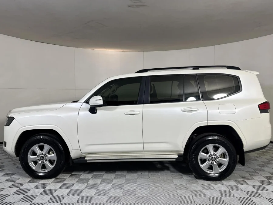 Used 2022 Toyota Land Cruiser 300 3.3D GX-R - WeBuyCars Midstream Used 2022 Toyota Land Cruiser 300 3.3D GX-R - WeBuyCars Midstream