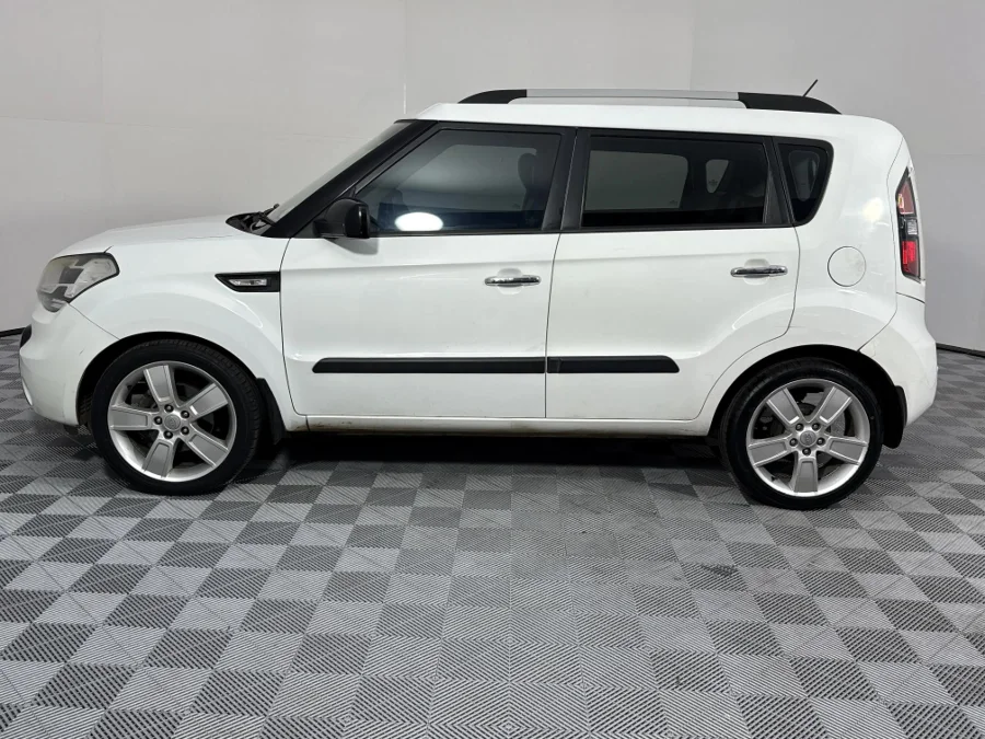 Used 2011 Kia Soul 1.6CRDi high-spec - WeBuyCars Germiston Used 2011 Kia Soul 1.6CRDi high-spec - WeBuyCars Germiston