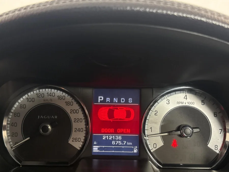 Used 2011 Jaguar XF 3.0 Luxury - WeBuyCars Midstream
