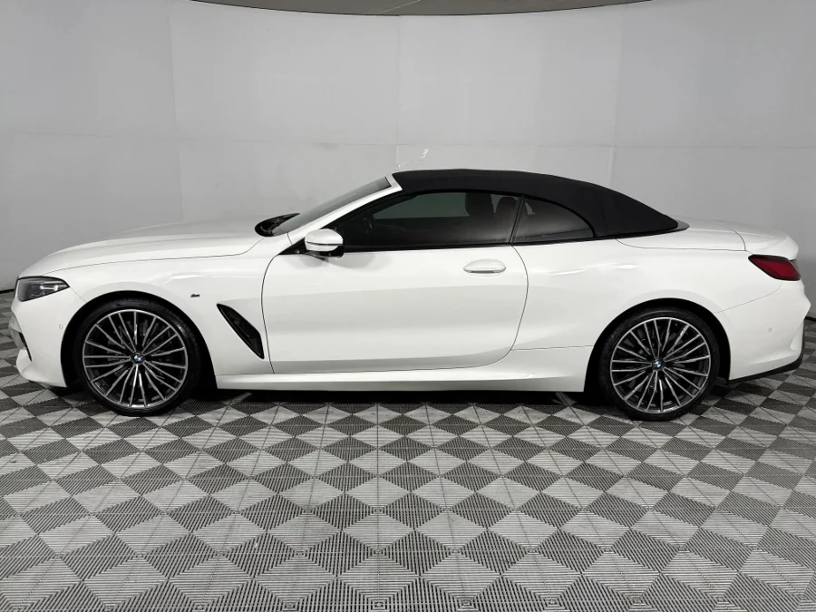 Used 2019 BMW 8 Series M850i xDrive convertible - WeBuyCars The Dome