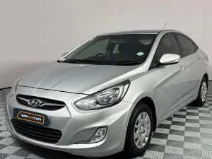 Used 2012 Hyundai Accent sedan 1.6 Fluid Used 2012 Hyundai Accent sedan 1.6 Fluid