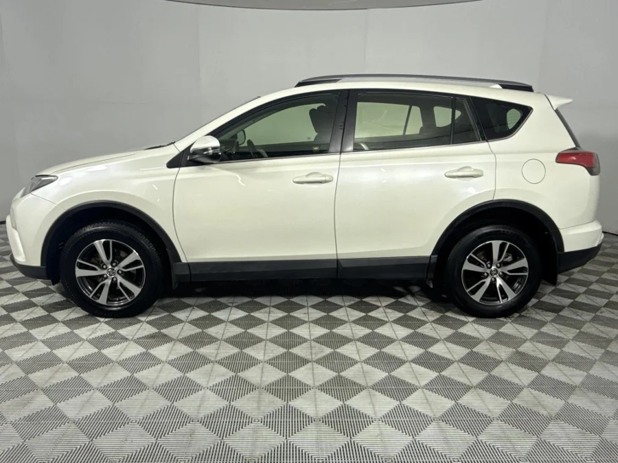 Used 2016 Toyota RAV4 2.0 GX auto - WeBuyCars Richmond