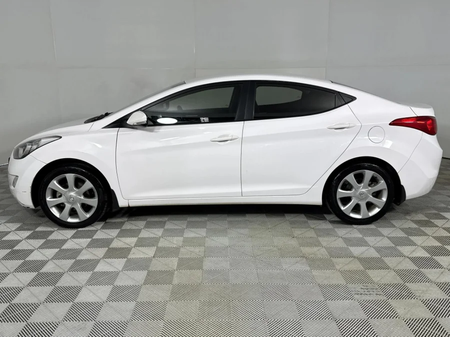 Used 2014 Hyundai Elantra 1.8 Executive auto - WeBuyCars Silverlakes Used 2014 Hyundai Elantra 1.8 Executive auto - WeBuyCars Silverlakes