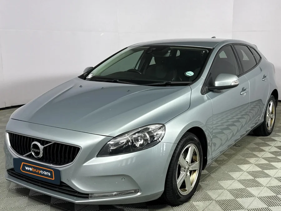 Used 2017 Volvo V40 T3 Inscription - WeBuyCars Montana Used 2017 Volvo V40 T3 Inscription - WeBuyCars Montana