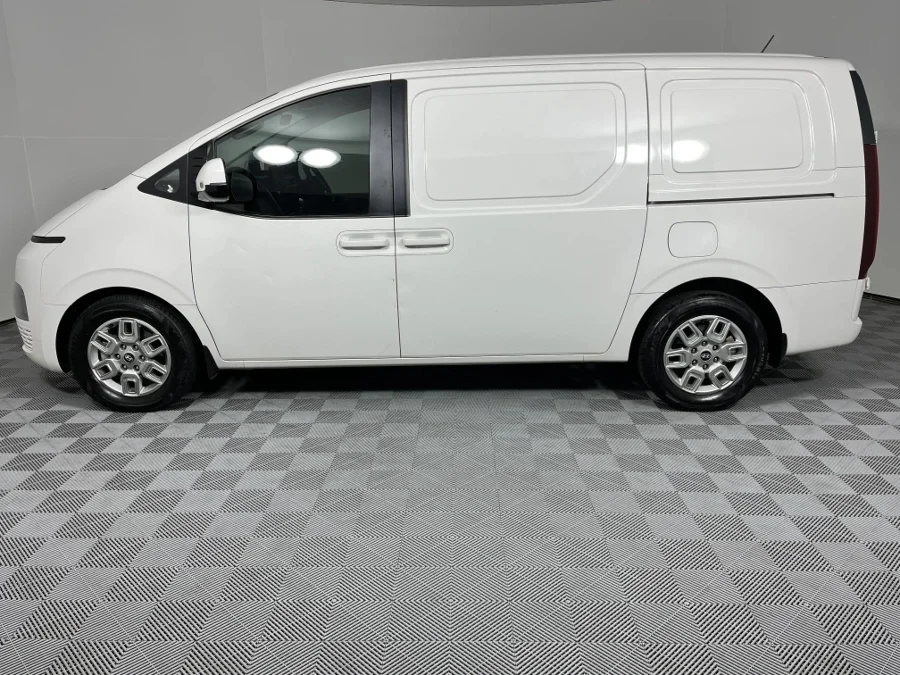 Used 2025 Hyundai Staria 2.2D panel van - WeBuyCars Montana Used 2025 Hyundai Staria 2.2D panel van - WeBuyCars Montana