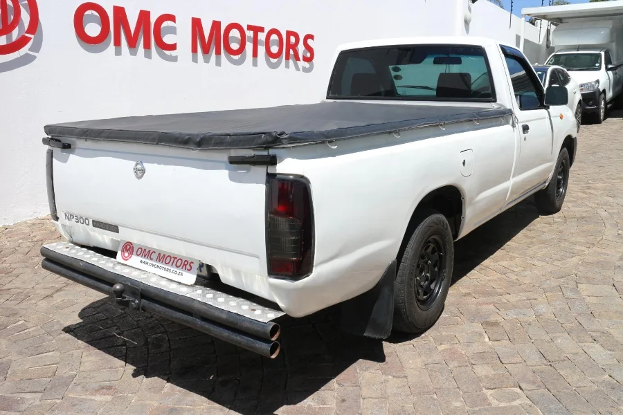 Used 2016 Nissan NP300 Hardbody 2.5TDi (aircon) - OMC Motors